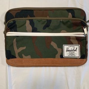 Herschel Laptop Sleeve / Bag